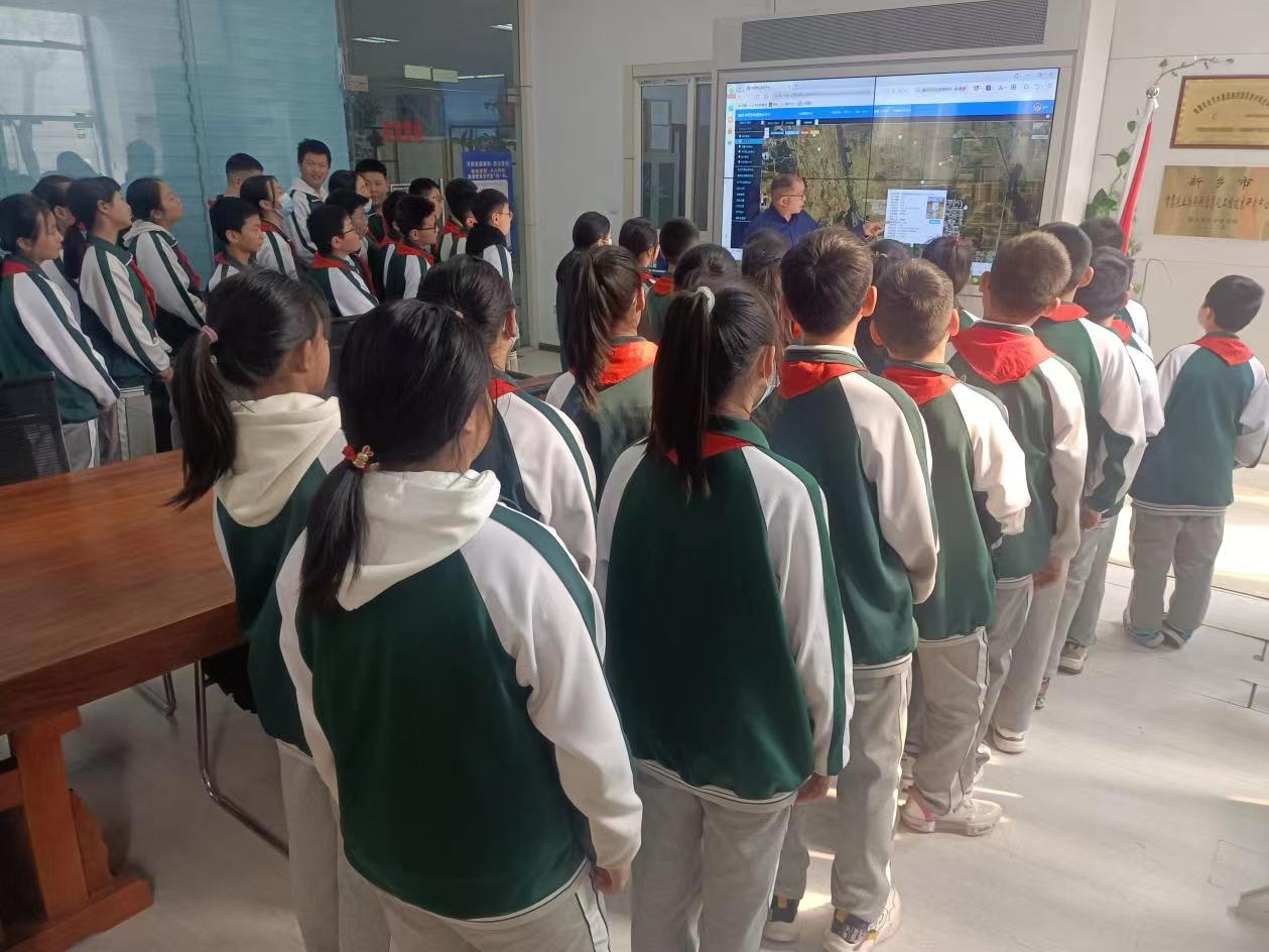 智慧灌溉入校園 科技創(chuàng)新新魅力”——讓科技興農(nóng)的種子在孩子心中生根發(fā)芽 智慧灌溉入校園 科技創(chuàng)新新魅力”——讓科技興農(nóng)的種子在孩子心中生根發(fā)芽